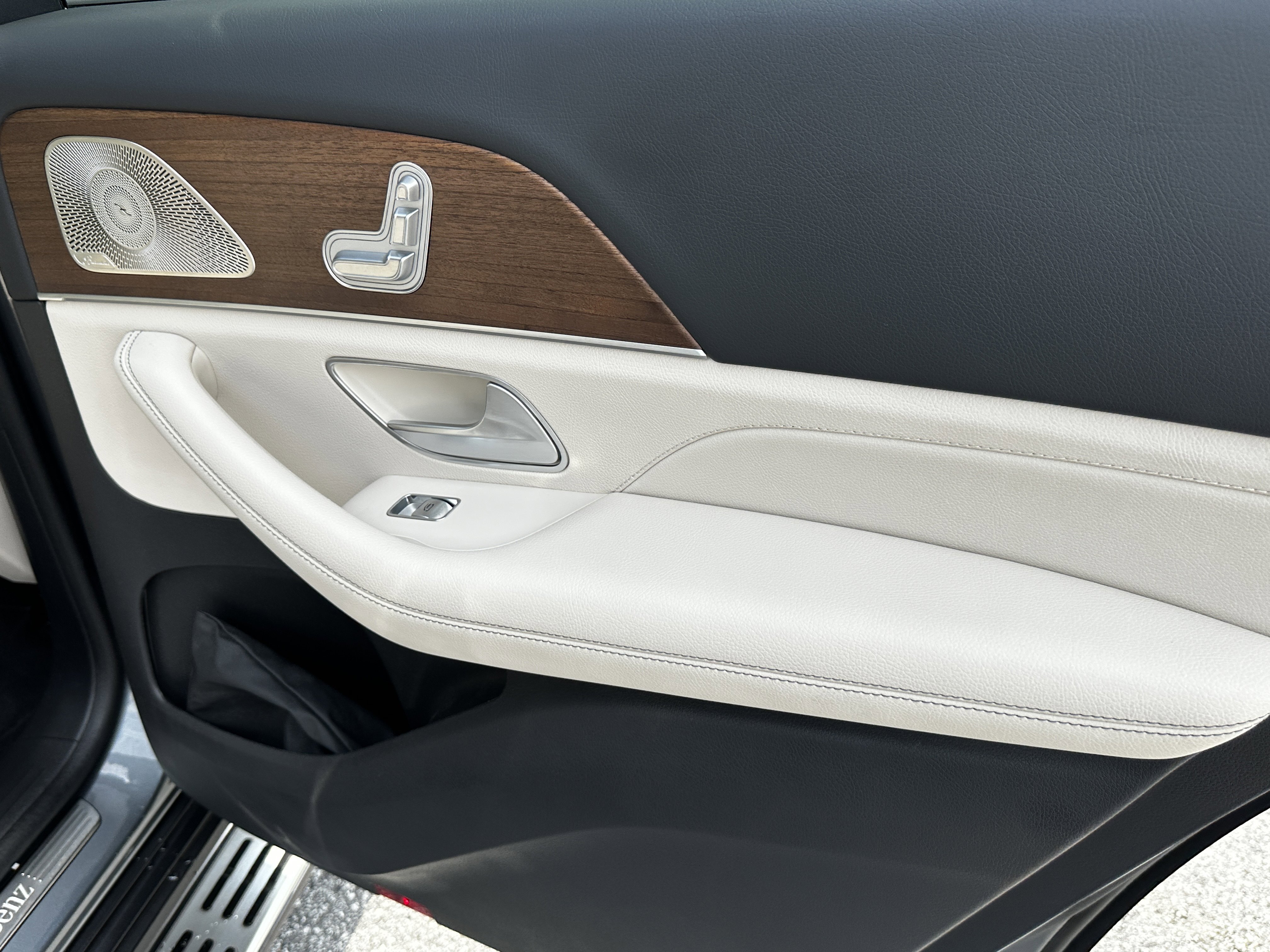 Certified Used 2024 Gray Mercedes-Benz GLS 450 image 20