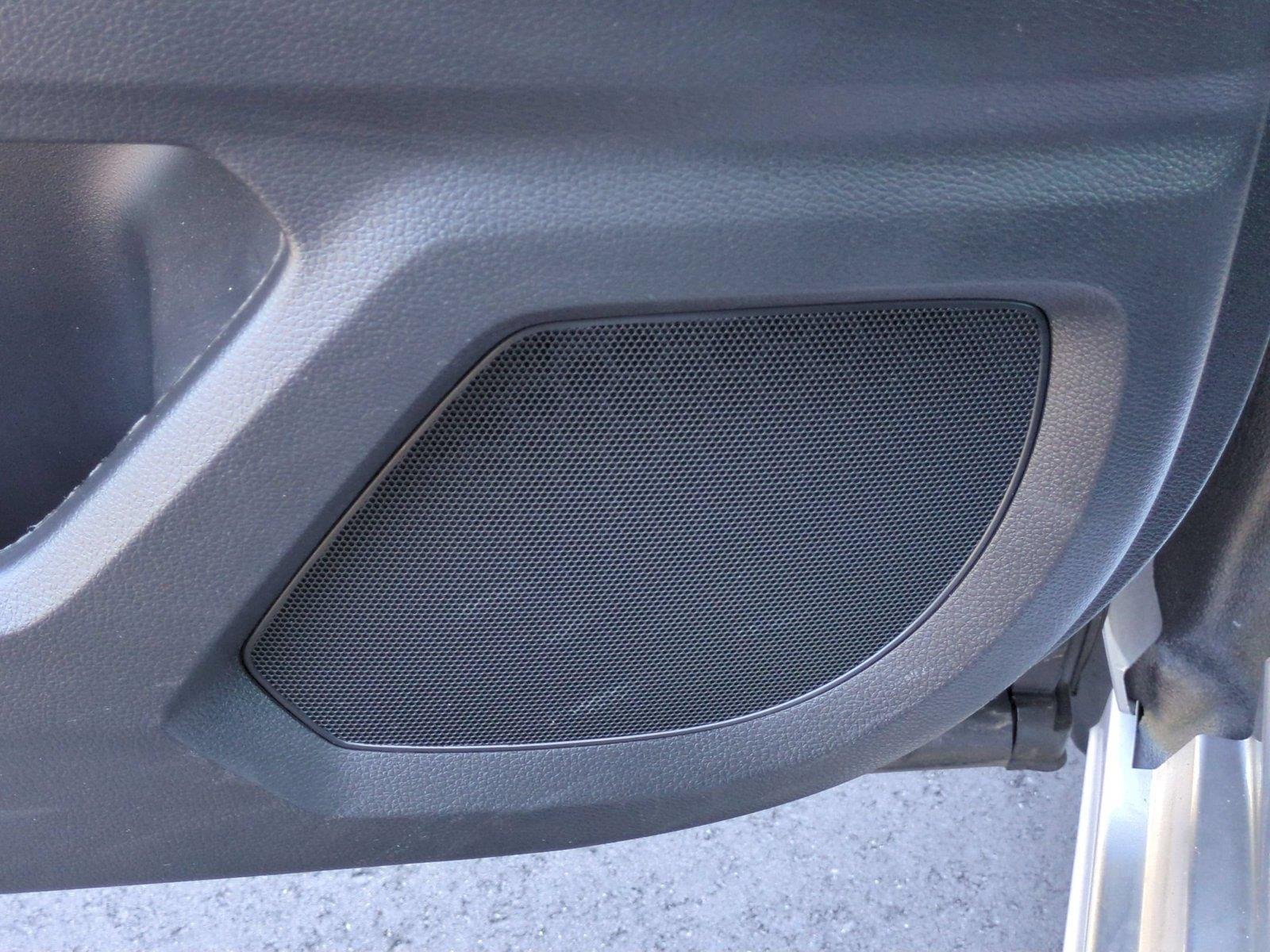 Used 2025 Solar Silver Metallic Honda Touring image 17