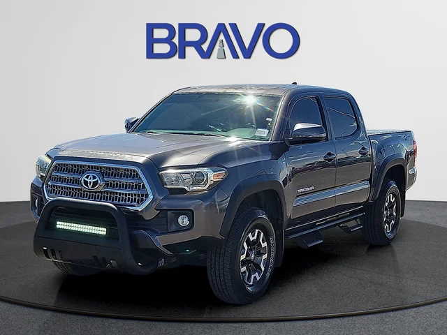 Pre-Owned 2017 Toyota Tacoma TRD Off Road NA Double Cab