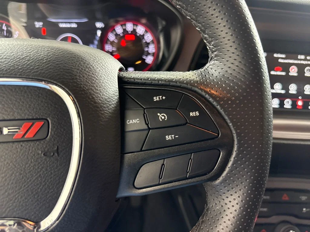 Used 2023 Silver Dodge SXT image 27