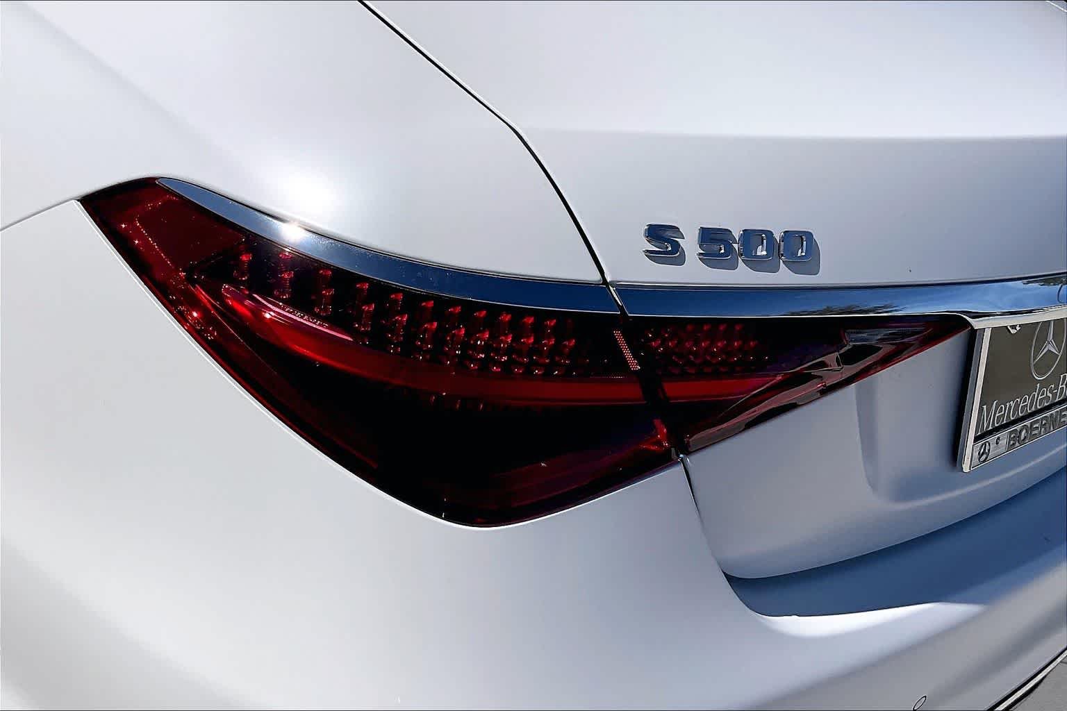 New 2026 MANUFAKTUR Moonlight White Magno Mercedes-Benz S 500 image 5