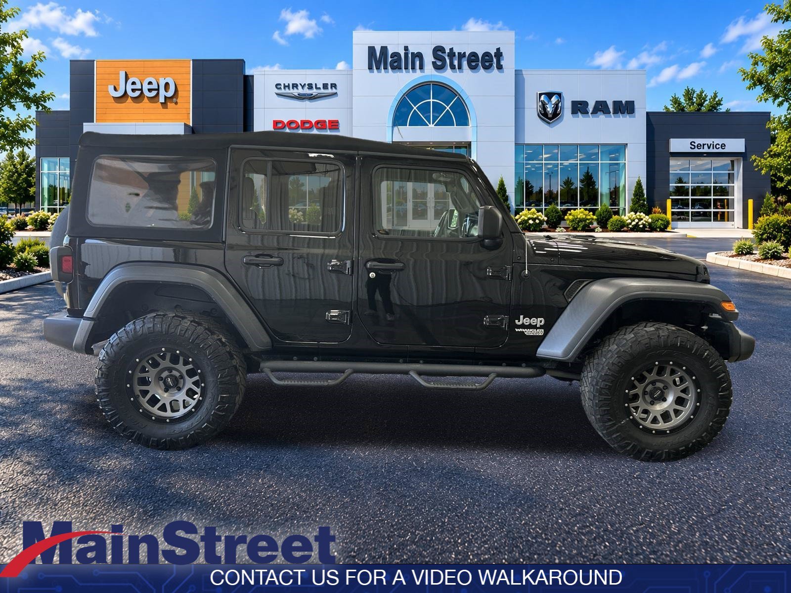 Used 2018 Black Clearcoat Jeep Sport S image 9