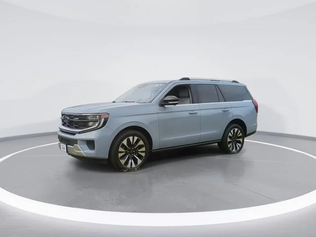 Used 2025 Gray Ford Platinum image 4