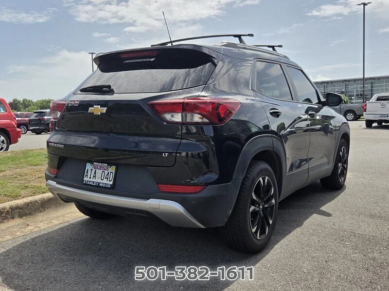Used 2022 Black Metallic CHEVROLET LT image 6