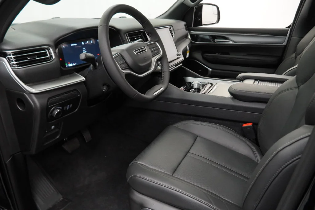New 2027 High Gloss Black Paint Jeep  image 18