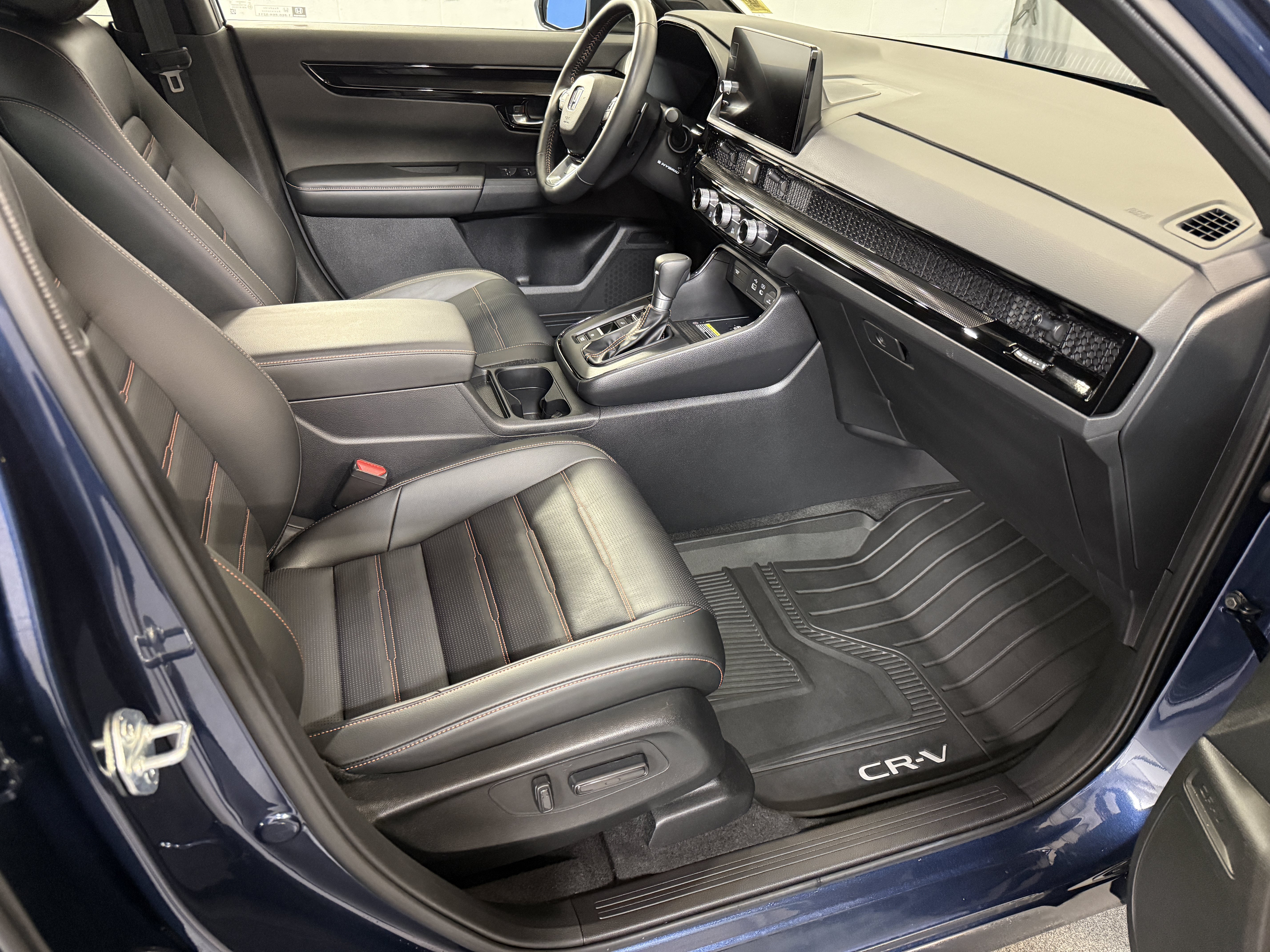 Certified Used 2025 Still Night Pearl Honda Sport Touring image 24