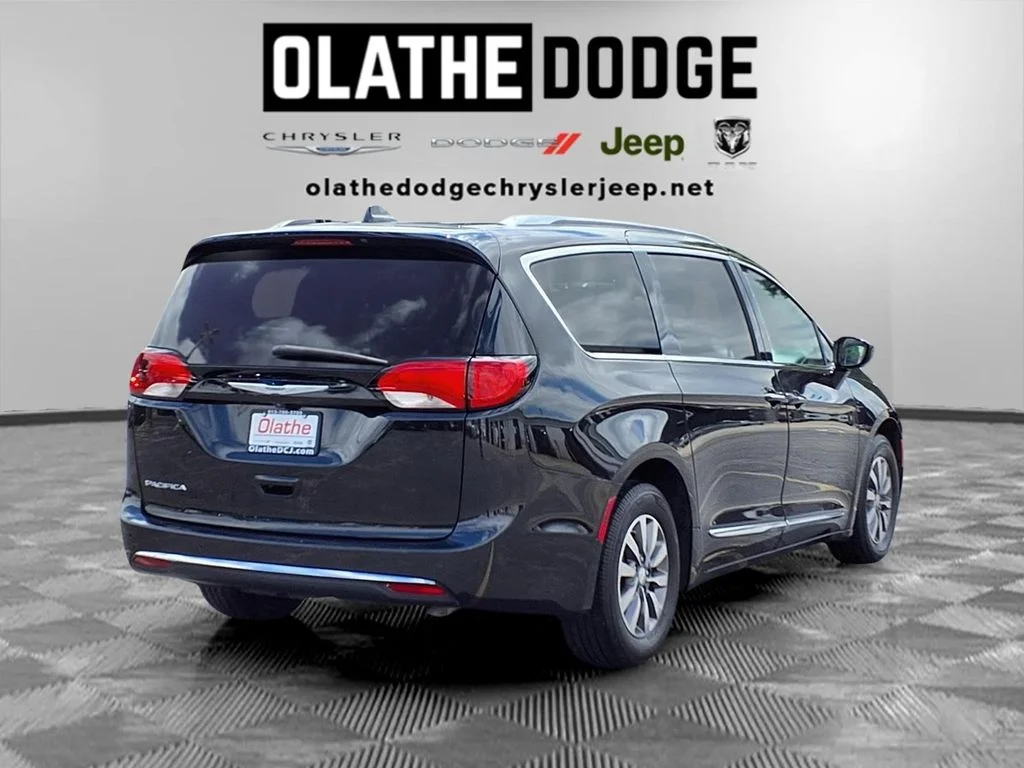 Certified Used 2020 Black Chrysler Touring L Plus image 30