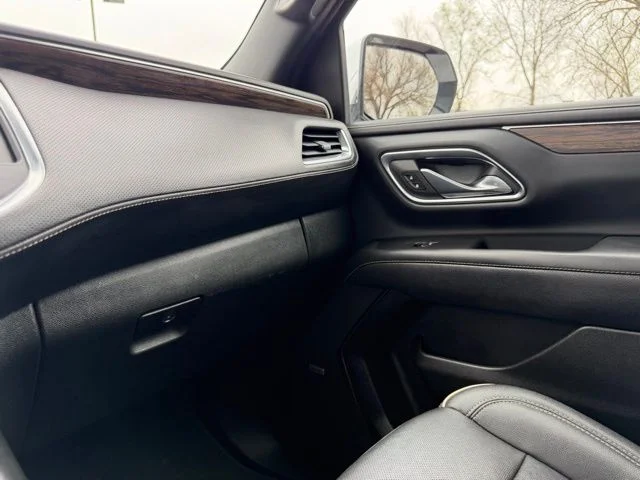 2023 Chevrolet Suburban Premier - Photo 32