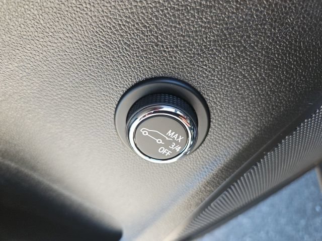 Used 2023 Ebony Twilight Metallic Buick Essence image 19
