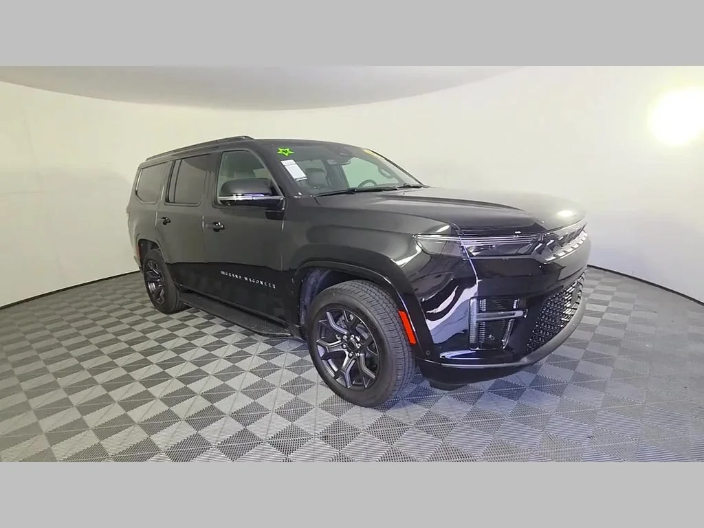 New 2026 High Gloss Black Exterior Paint Jeep Limited Altitude image 21