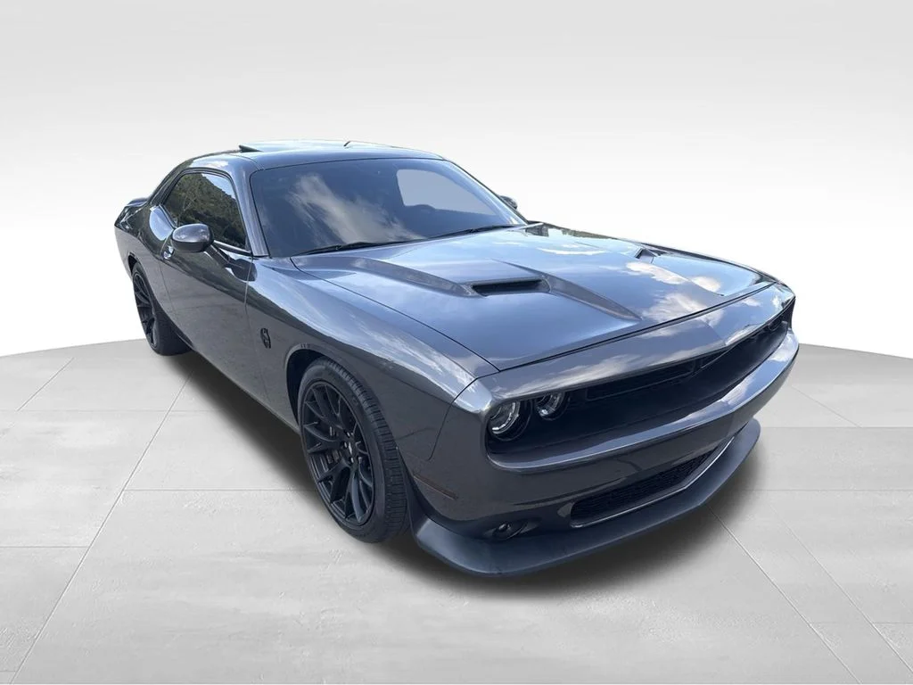 Used 2018 Gray Dodge R/T Scat Pack image 6