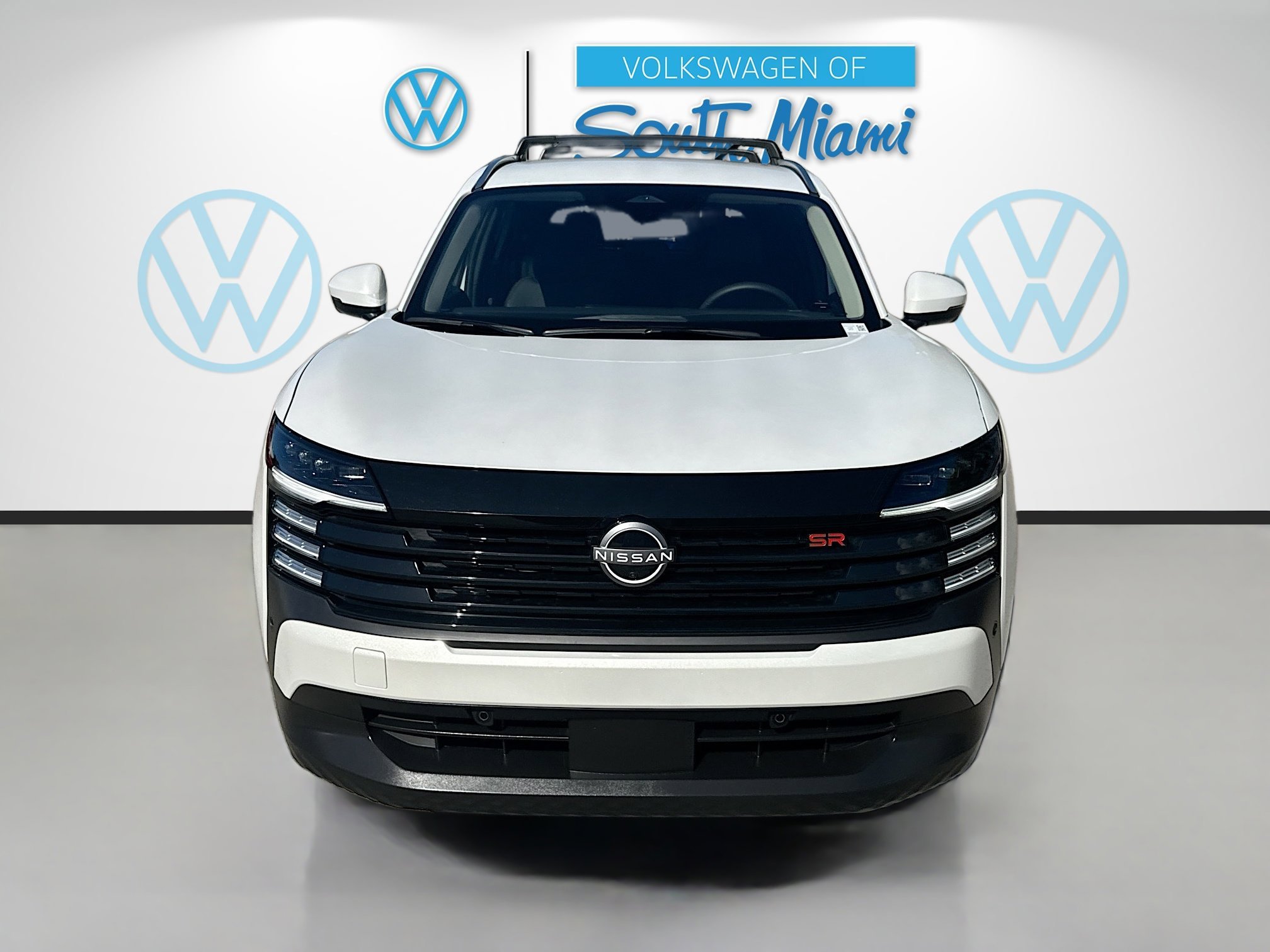 Used 2025 Aspen White Tricoat Nissan SR image 2