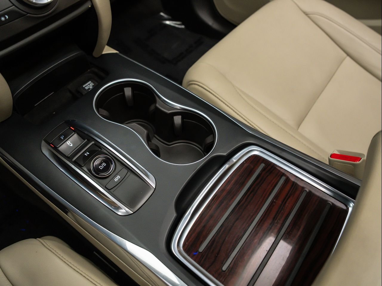 Used 2016 White Diamond Pearl Acura Tech image 23