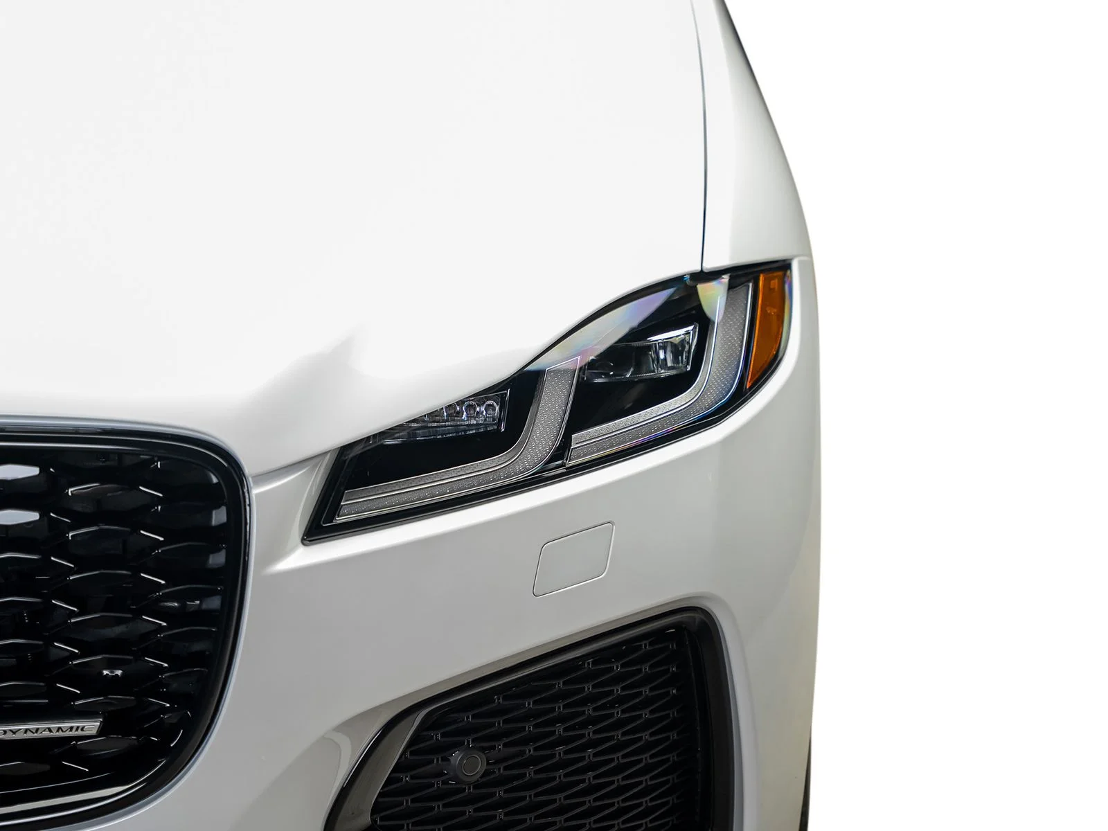 Used 2025 White Jaguar P250 R-Dynamic S image 10
