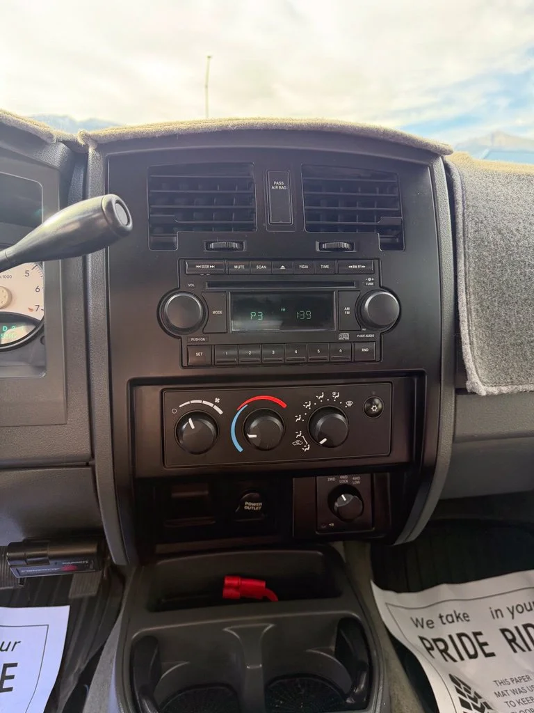 Used 2005 Blue Dodge ST image 14