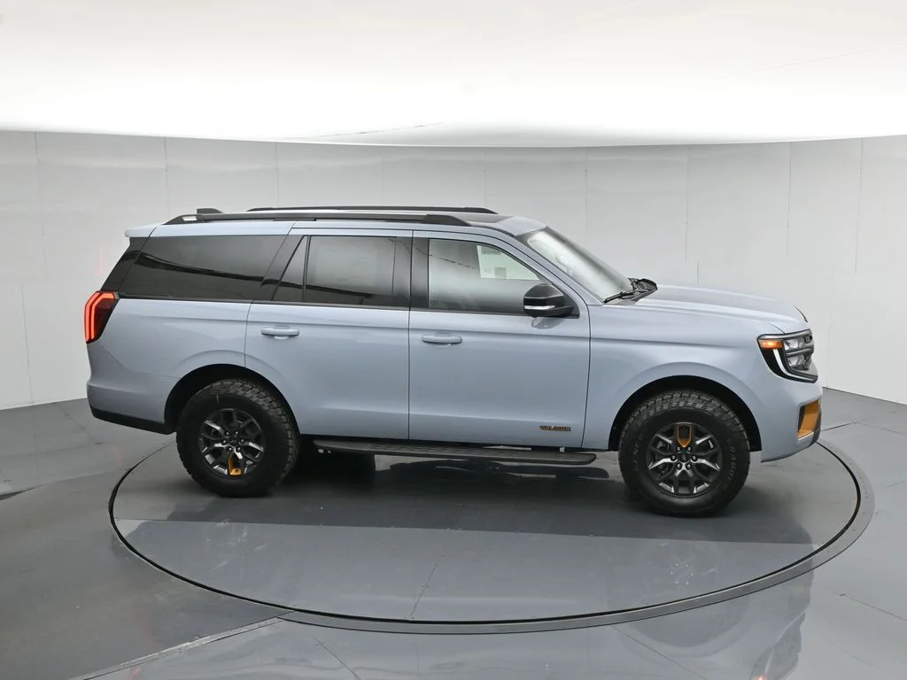 New 2026 Glacier Gray Metallic Tri-Coat Ford Tremor image 57