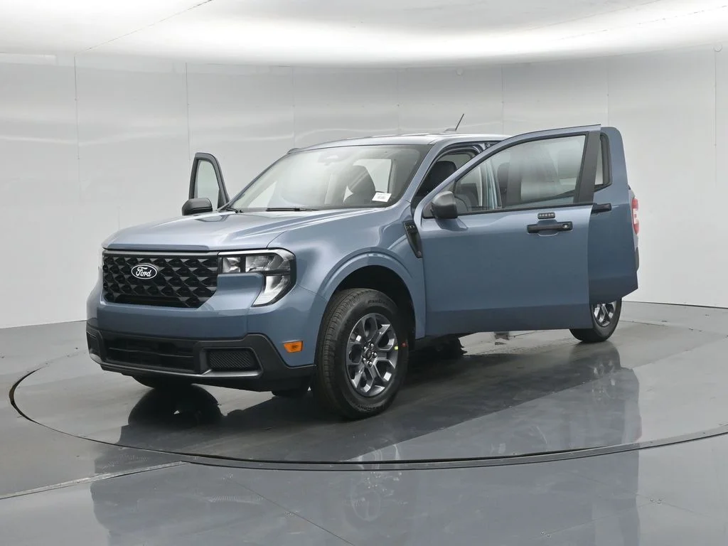 New 2026 Gray Ford XLT image 27