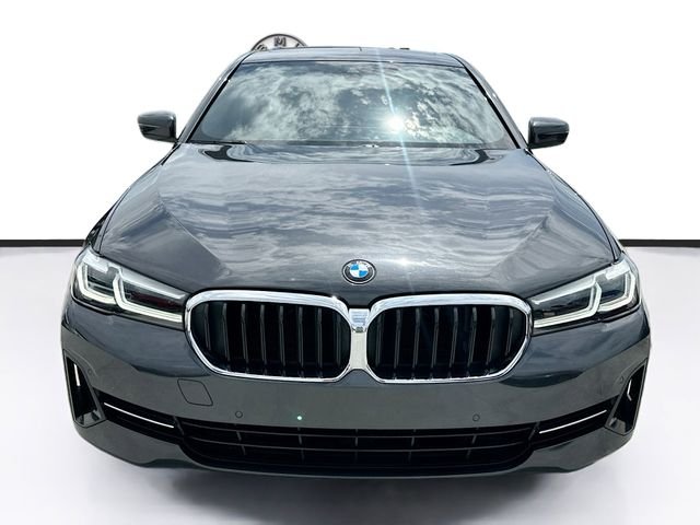 Used 2022 Gray BMW 530i image 2