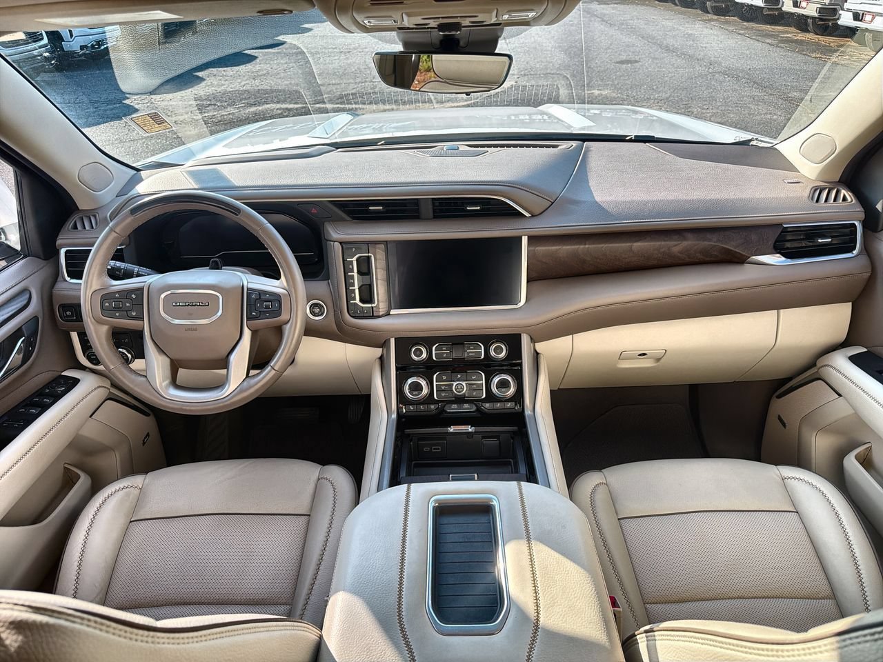 Used 2023 WHITE FROST TRICOAT GMC Denali image 17
