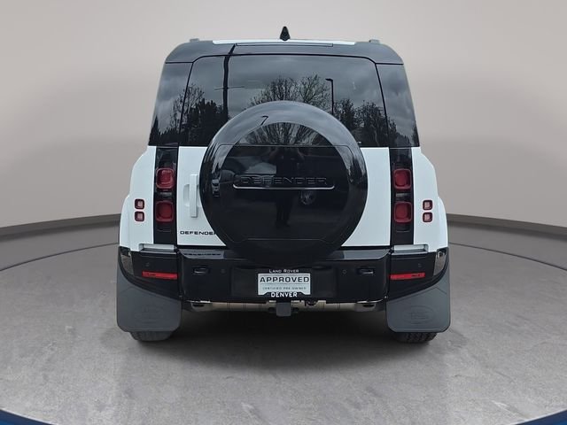 Certified Used 2025 White Land Rover X-Dynamic SE image 7