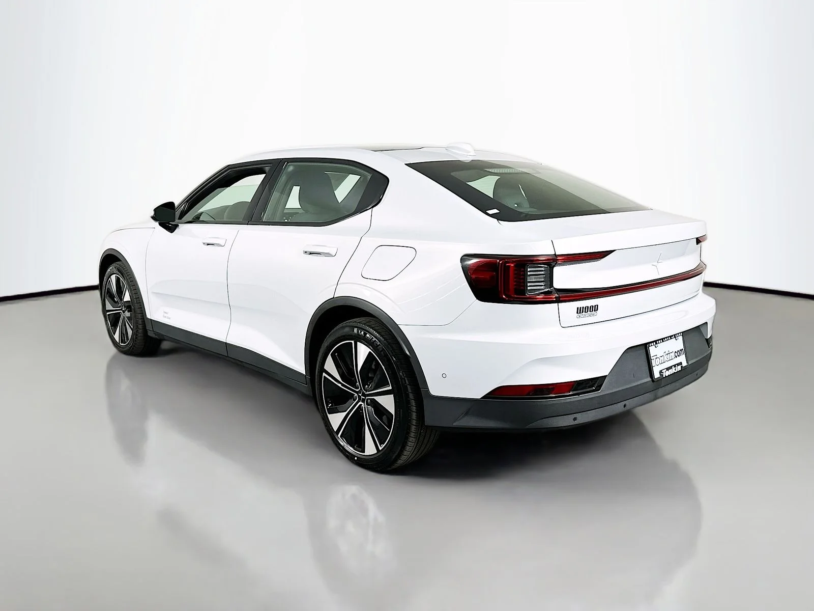 Used 2024 Magnesium Metallic Polestar Long Range Dual Motor image 5