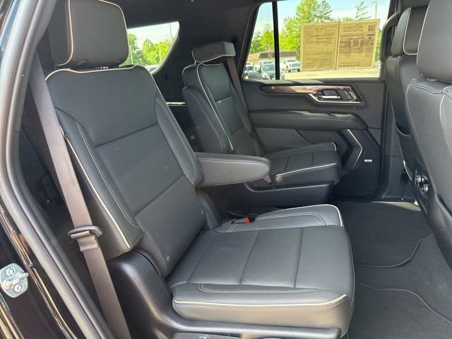 Used 2025 Onyx Black GMC Elevation image 11