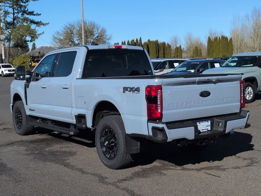 New 2026 Glacier Gray Metallic Tri-Coat Ford F-250® Lariat® image 39