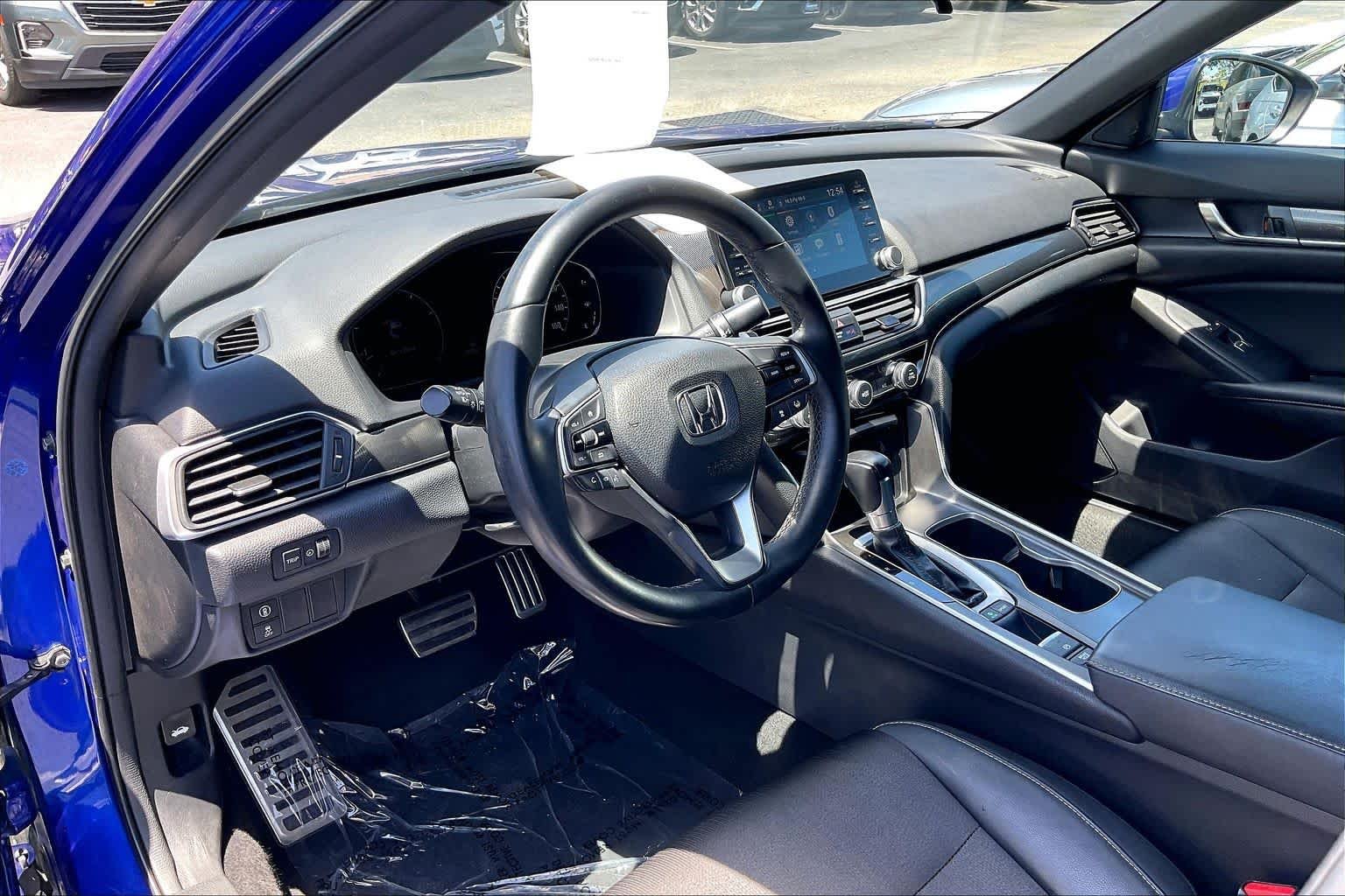 Used 2018 Still Night Pearl Honda Sport 1.5T image 14