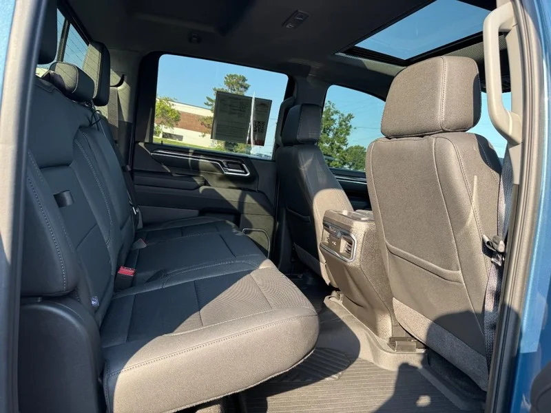 Used 2025 Lakeshore Blue Metallic Chevrolet LTZ image 14