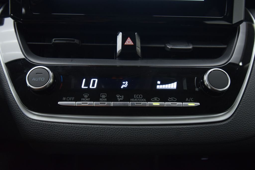 Used 2024 Underground Toyota LE image 31