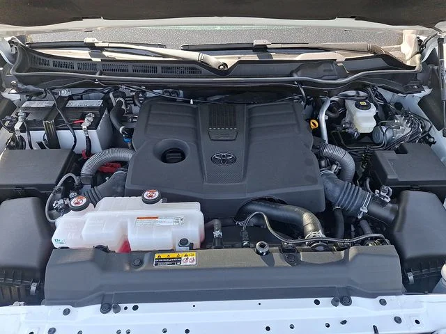 Used 2024 White Toyota SR5 image 25