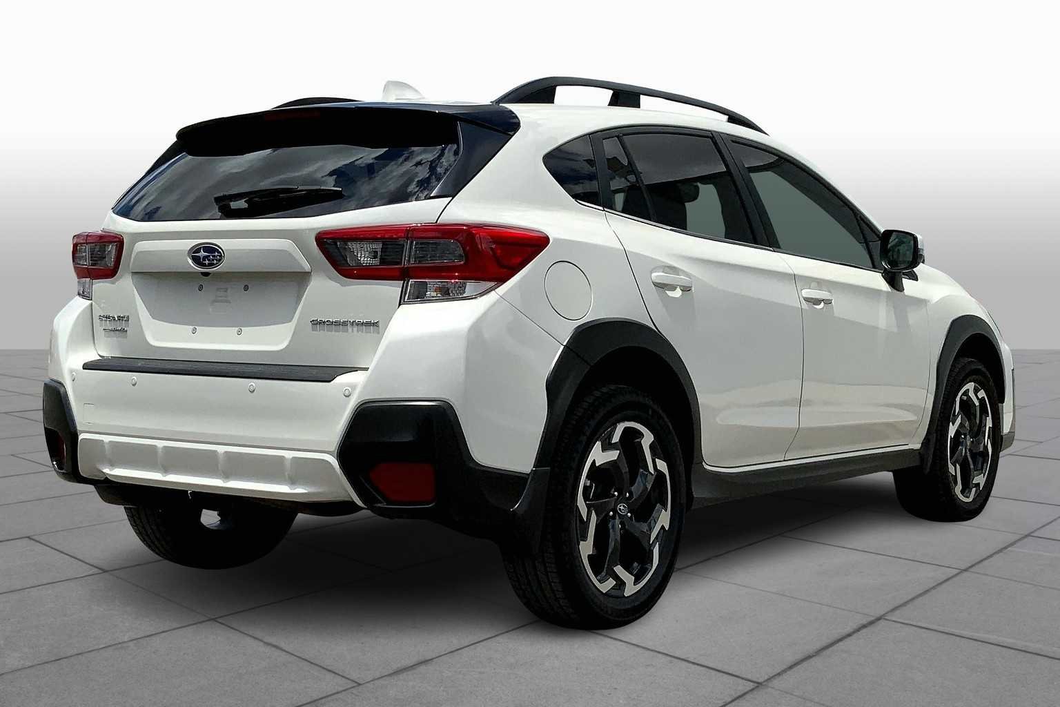Used 2022 Crystal White Pearl Subaru Limited image 12