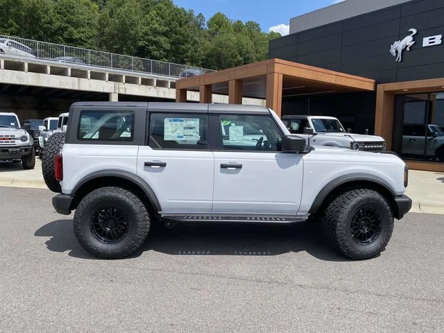 New 2026 Oxford White Ford Base image 2