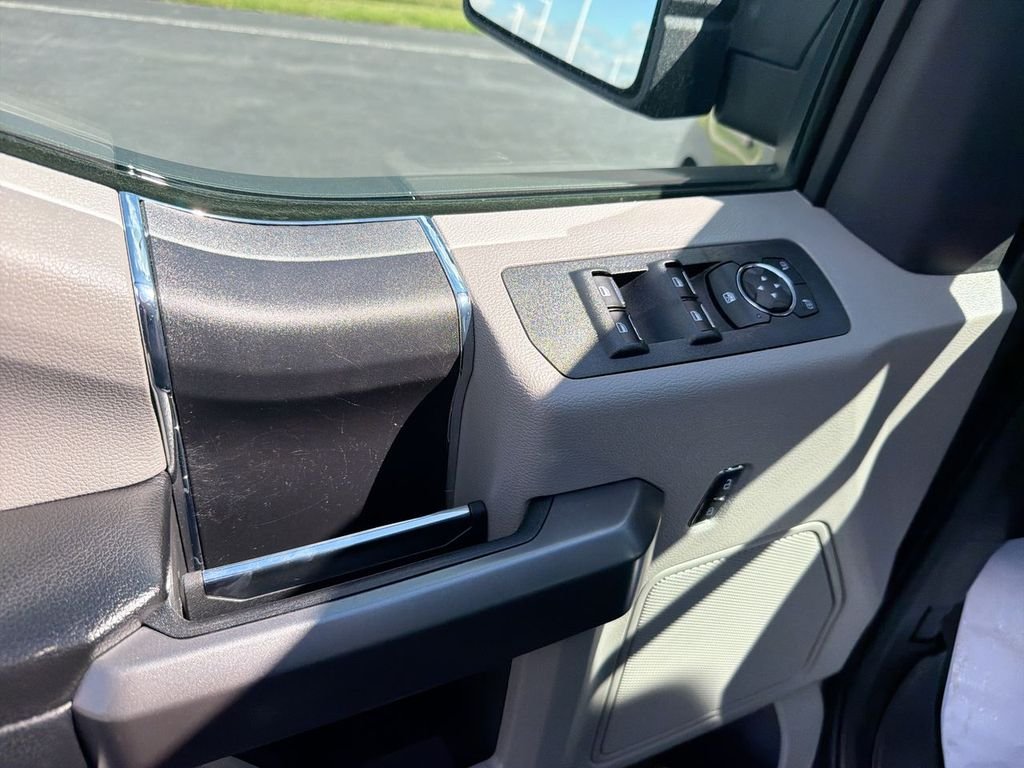 Used 2020 Gray Ford XLT image 19