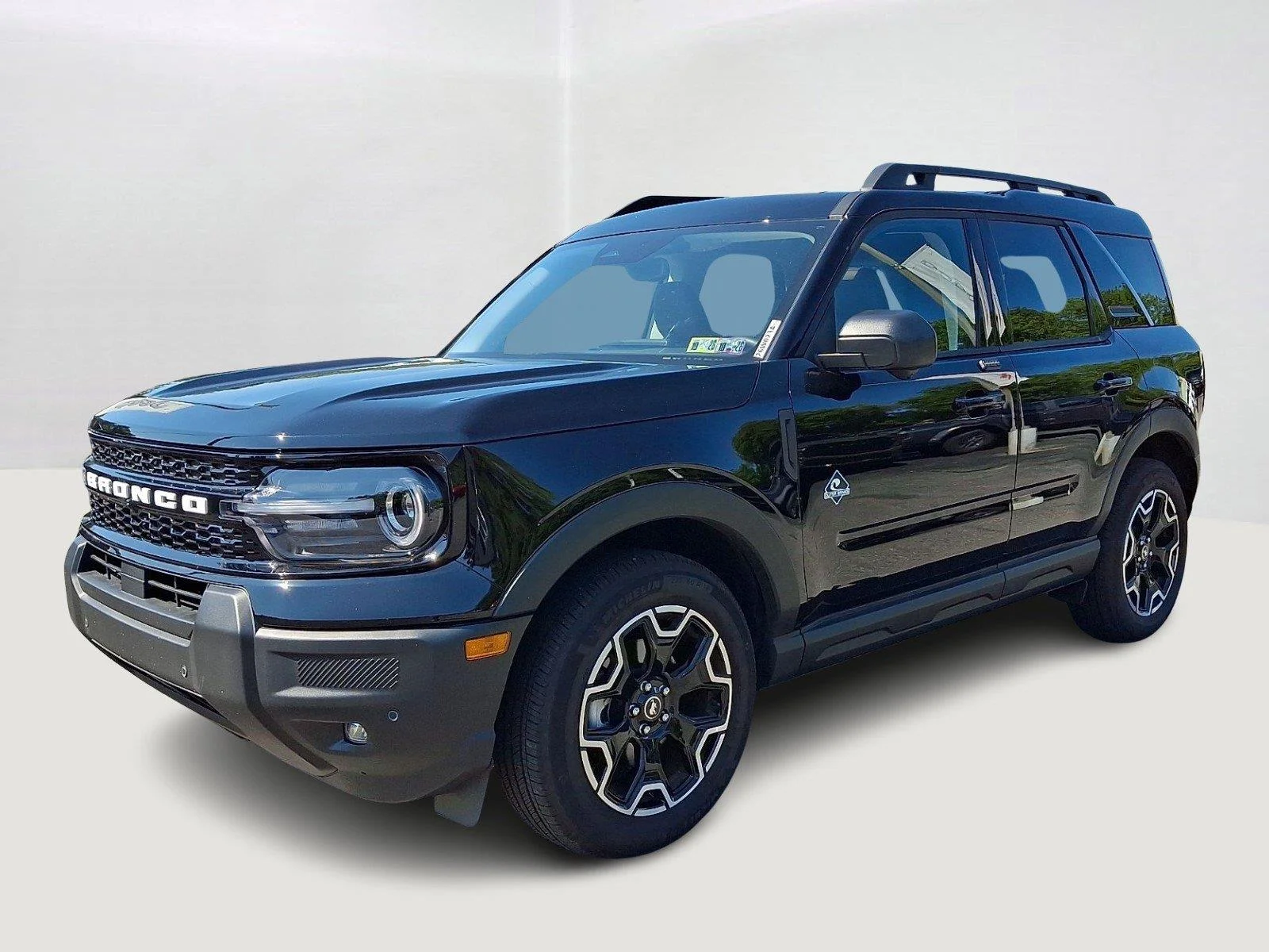Used 2025 Shadow Black Ford Outer Banks image 3