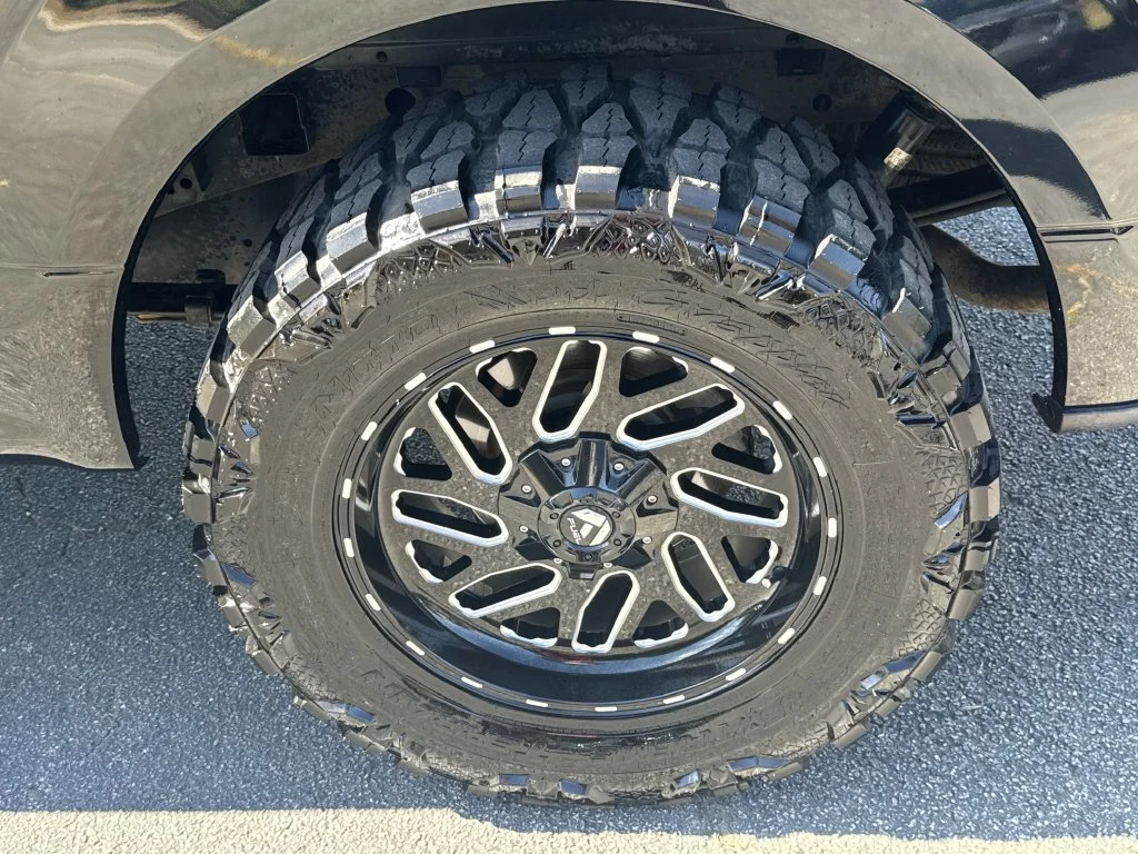 Used 2018 Black Ford XL image 19