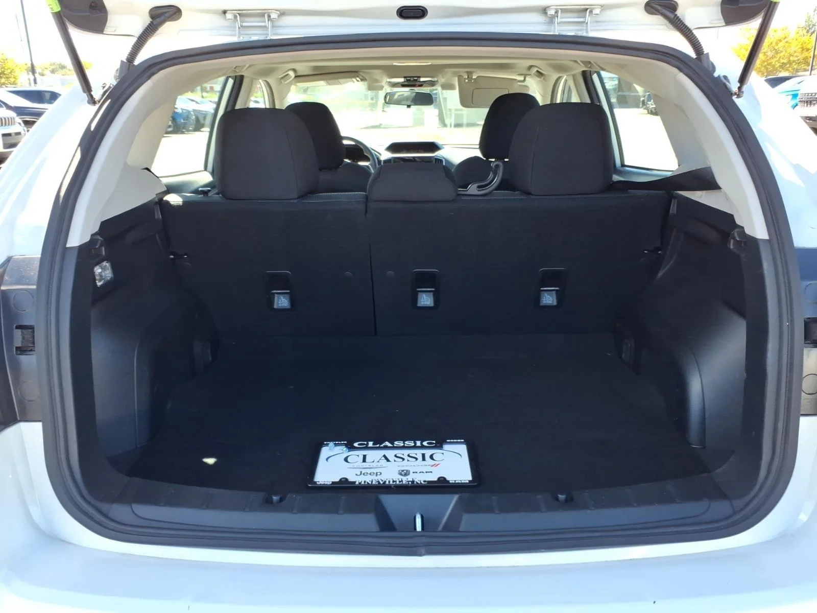 Used 2023 Crystal White Pearl Subaru Premium image 31