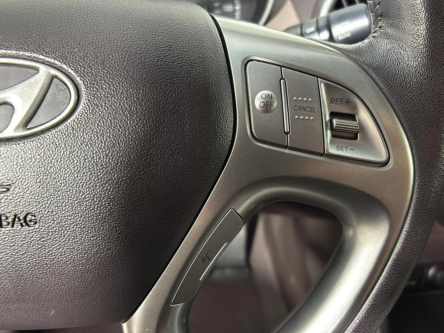 Used 2012 Garnet Red Hyundai GLS PZEV image 25