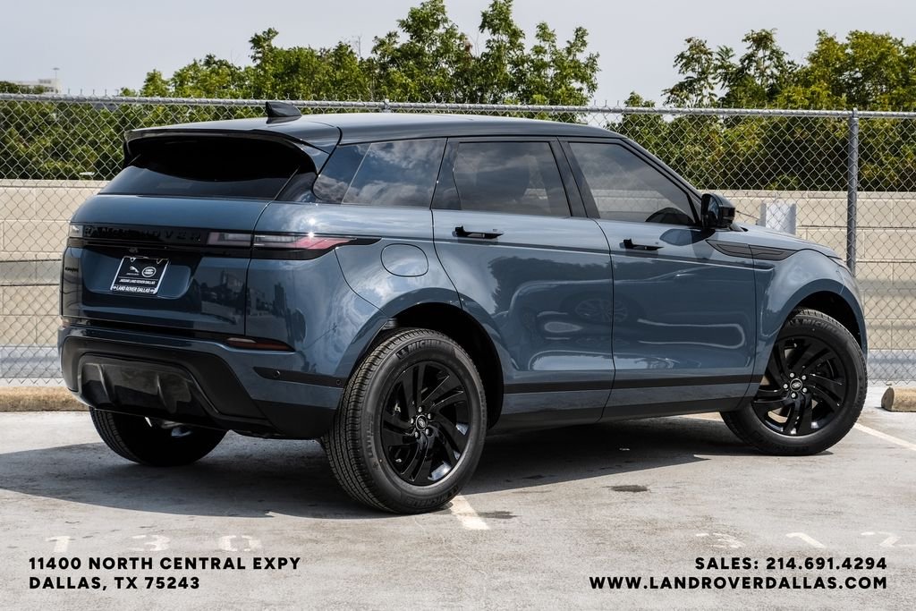 New 2026 Tribeca Blue Metallic Land Rover S image 8
