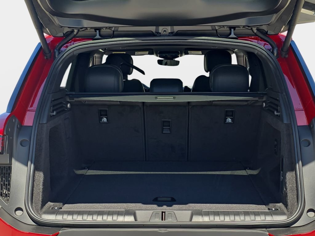 New 2026 Firenze Red Land Rover SE image 12