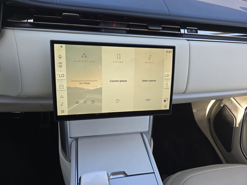 New 2025 Icy White Satin Land Rover SV LWB image 20