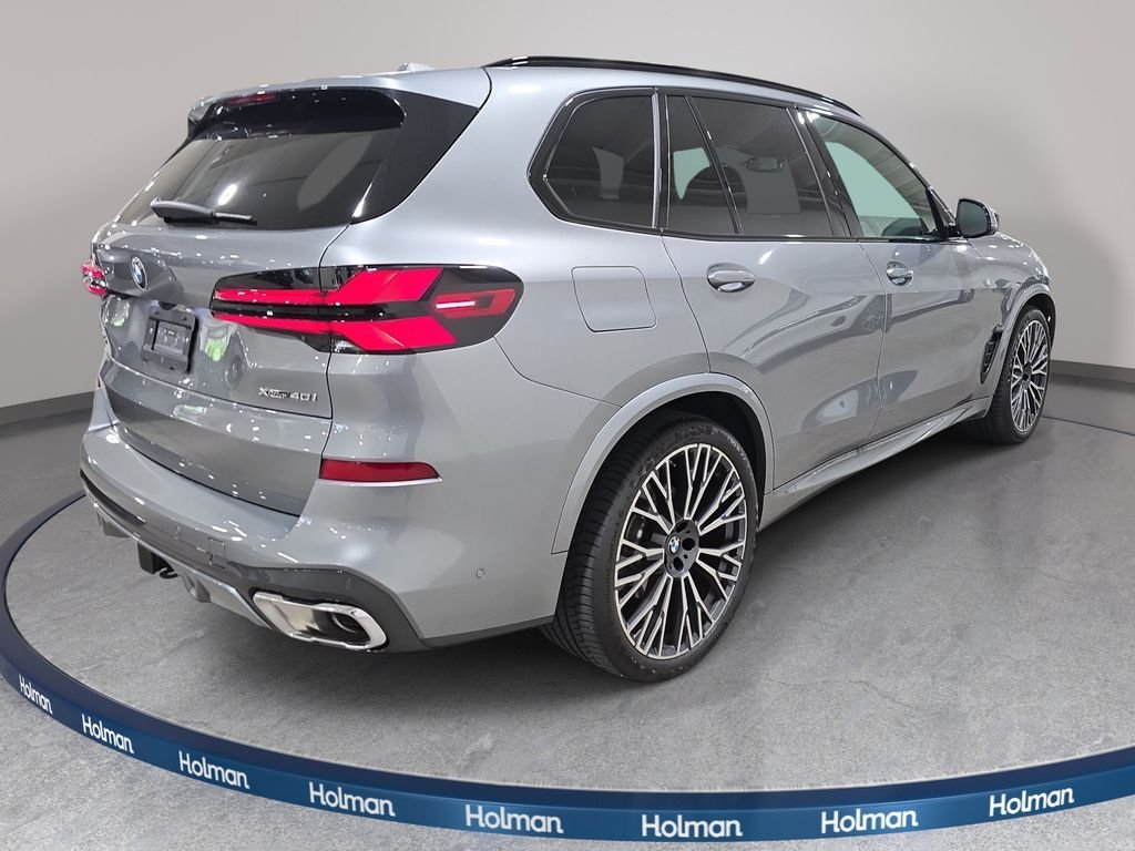 Used 2026 Skyscraper Grey Metallic BMW xDrive40i image 7