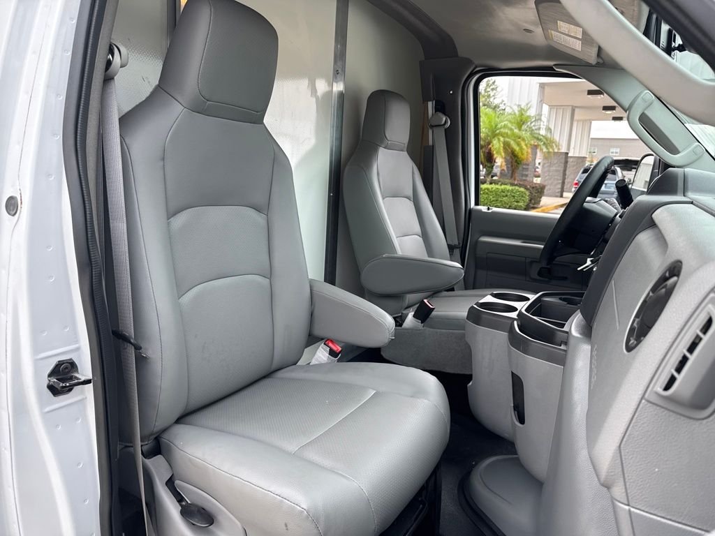 2026 Ford E-Series Cutaway Base - Photo 38