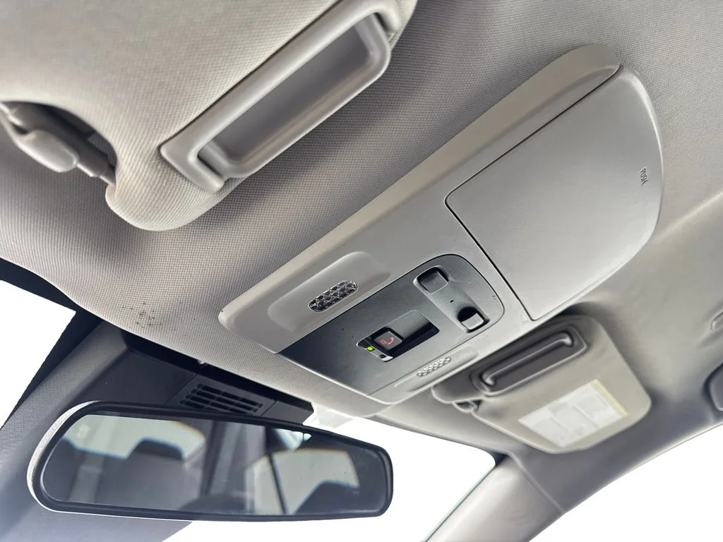 Used 2025 White Toyota LE image 73