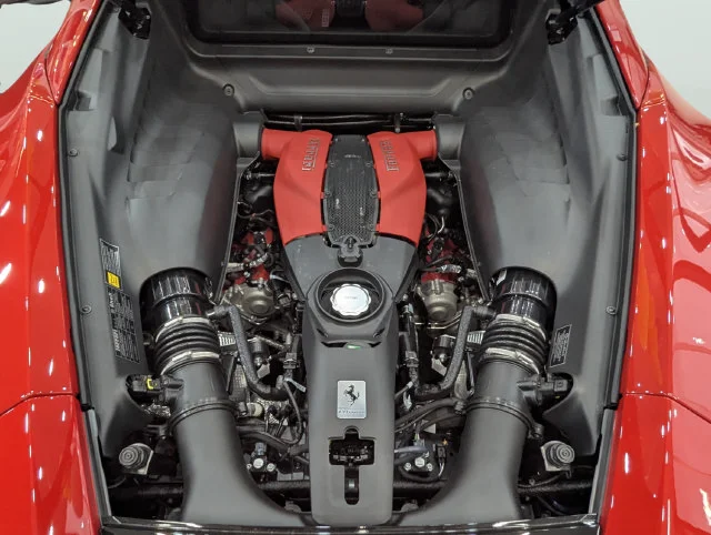 Used 2021 Red Ferrari Base image 35