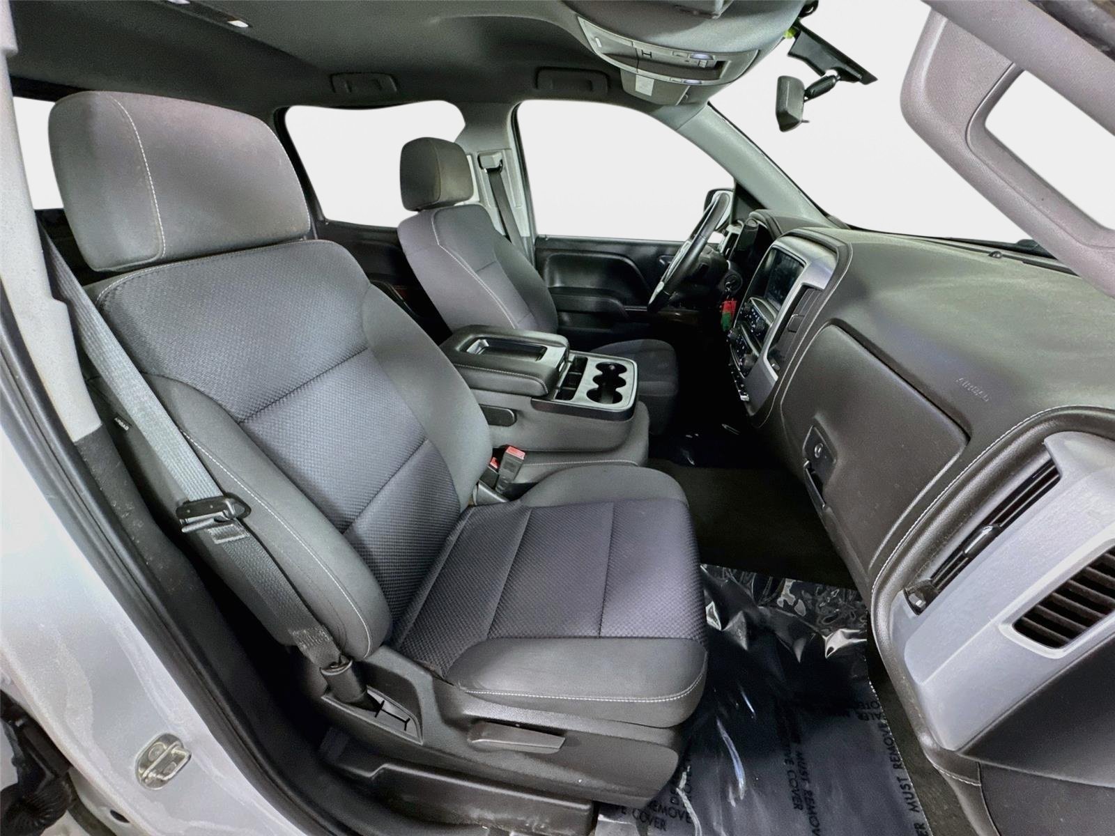 Used 2018 Summit White GMC SLE image 25
