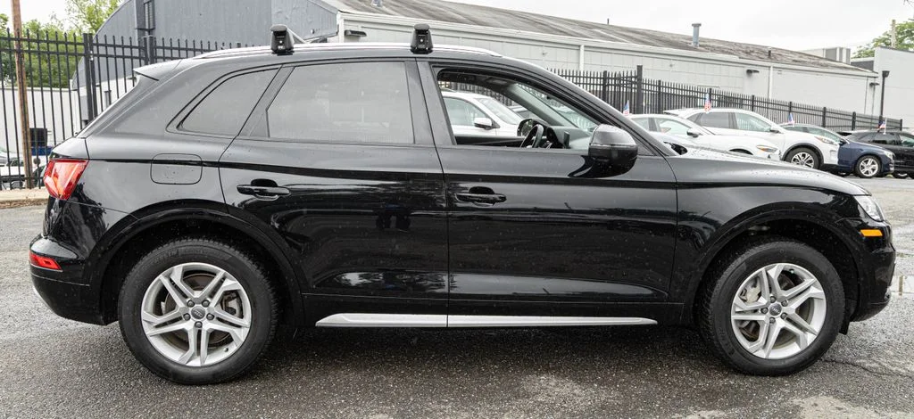 Used 2018  Audi 2.0T Premium image 7