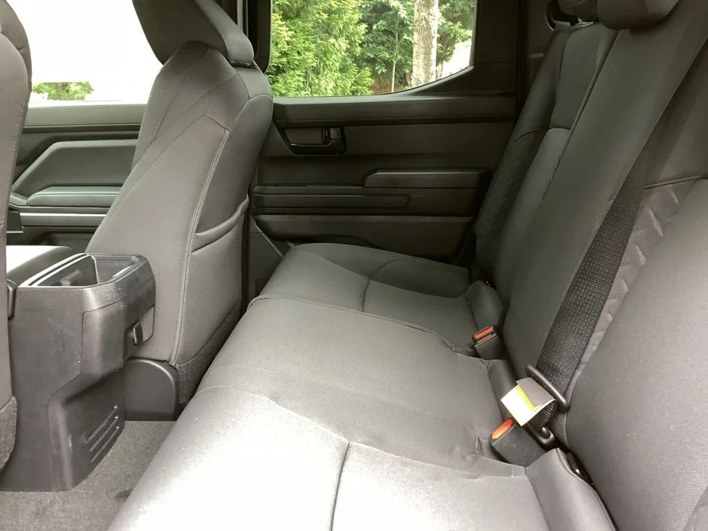 2025 Toyota Tacoma SR5 - Photo 3