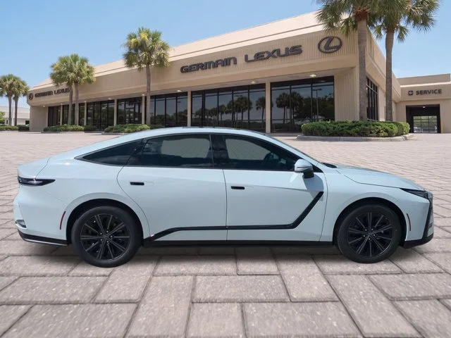 New 2026 Ultra White Lexus ES 350h PREMIUM image 3