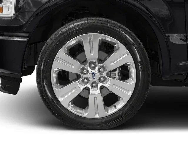 Used 2017  Ford  image 11